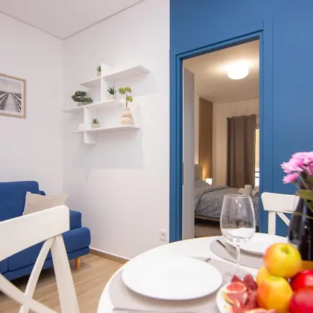 Sweet 2 Bedroom In Greek Colors *