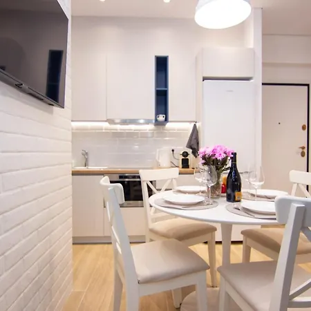 Sweet 2 Bedroom In Greek Colors Athens